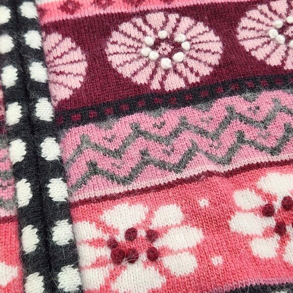 Islandic Design Angora Blend Cardigan Sweater Medium Crochet Floral Fair Isle - Picture 3 of 12